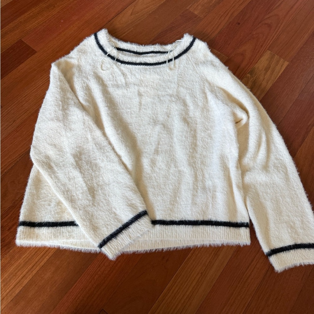NWT Oak + Fort Sweater